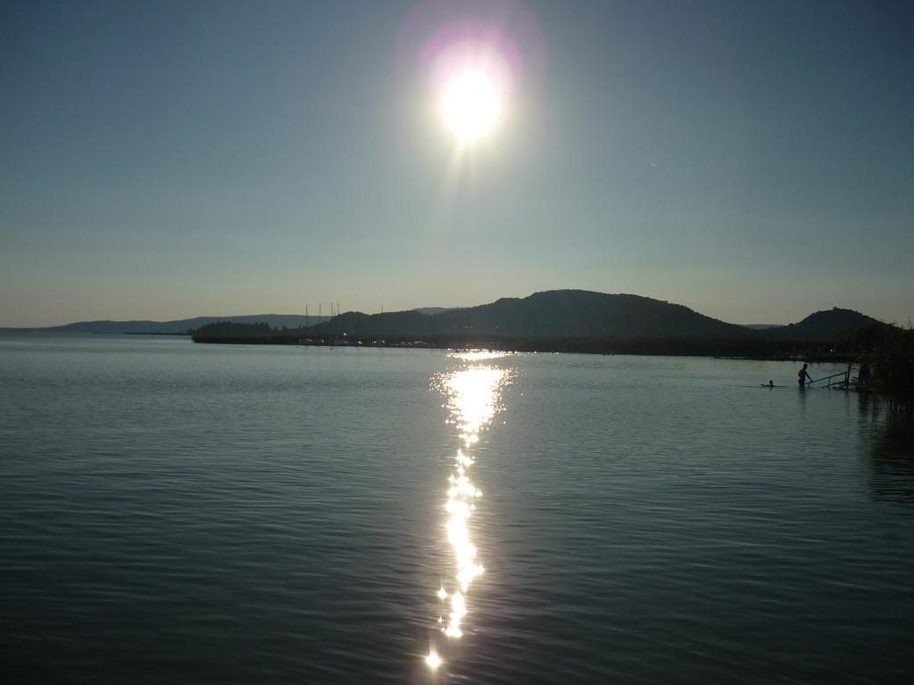 Balaton Eldorado Camping Hotel Badacsonytordemic ภายนอก รูปภาพ