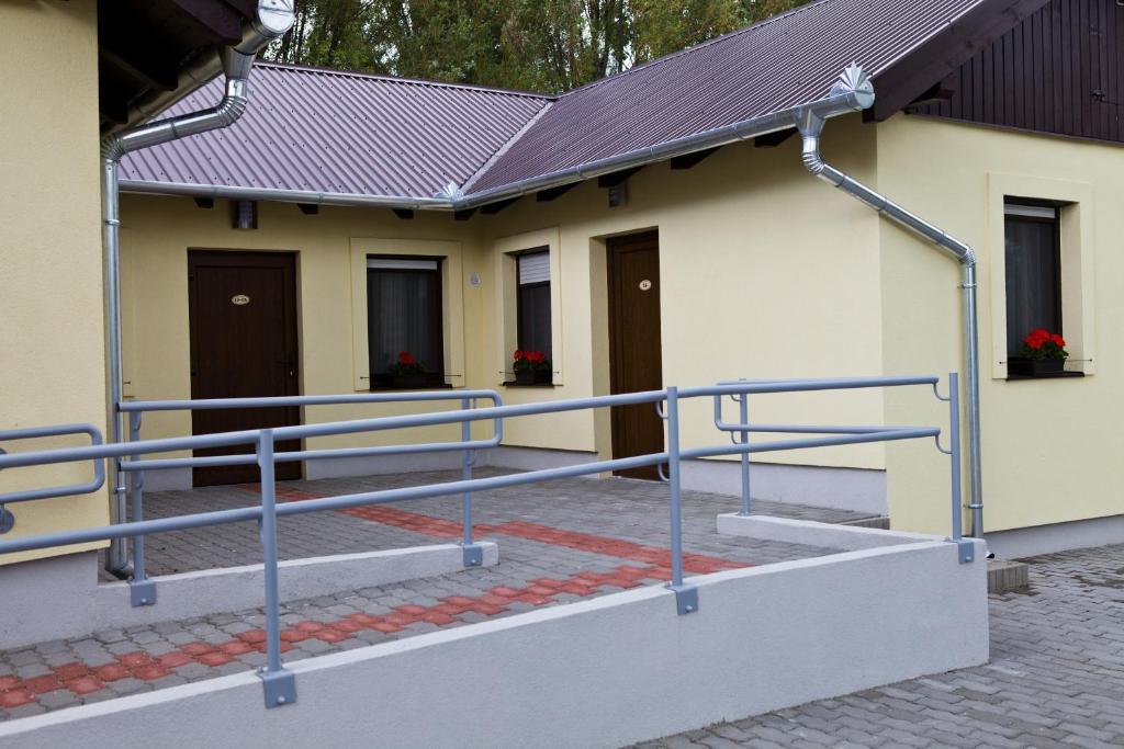 Balaton Eldorado Camping Hotel Badacsonytordemic ภายนอก รูปภาพ