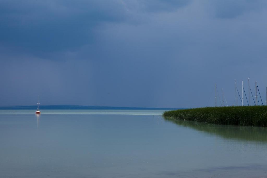 Balaton Eldorado Camping Hotel Badacsonytordemic ภายนอก รูปภาพ